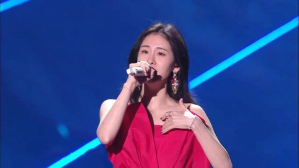 开往早晨的午夜歌词 - 张碧晨