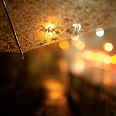 下雨天(不敢打给你我找不到原因)歌词 - CashMoon