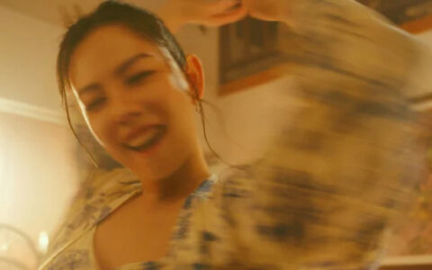 Bedroom歌词 - 王诗安