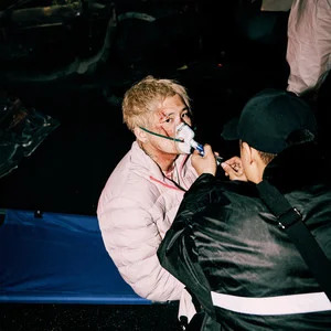 后视镜歌词 - 罗言RollFlash