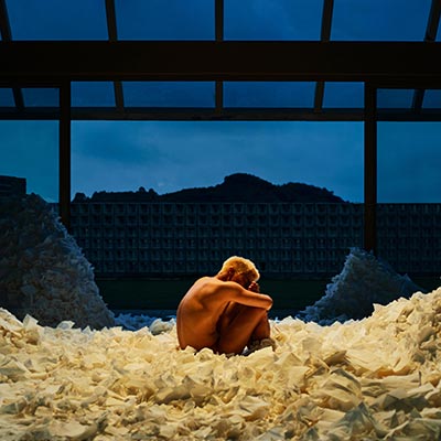 用背脊唱情歌歌词 - Gareth.T