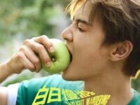 白日慢游歌词 - 李昀锐